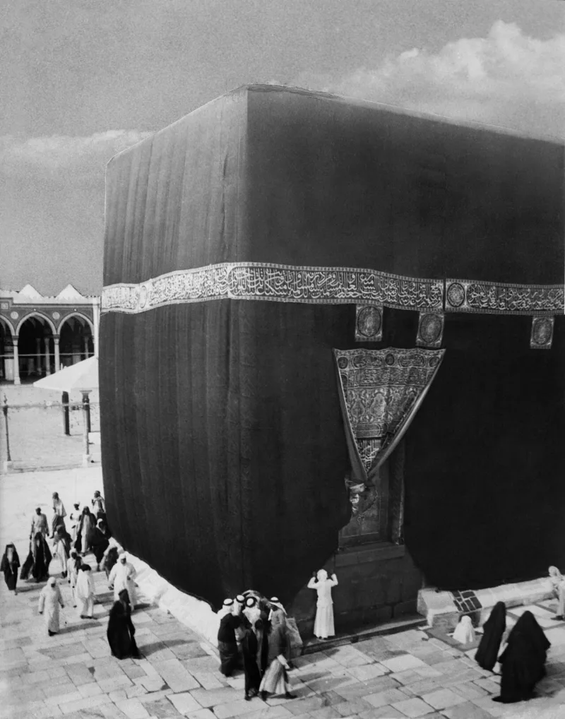 The Kaaba photographed about 1910, the shrine the Quran credits to Abraham and Ishmael