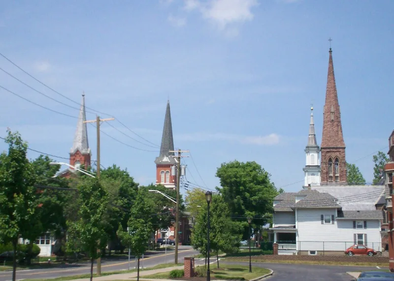 Four churches at one Palmyra intersection, the competing denominations the accounts describe